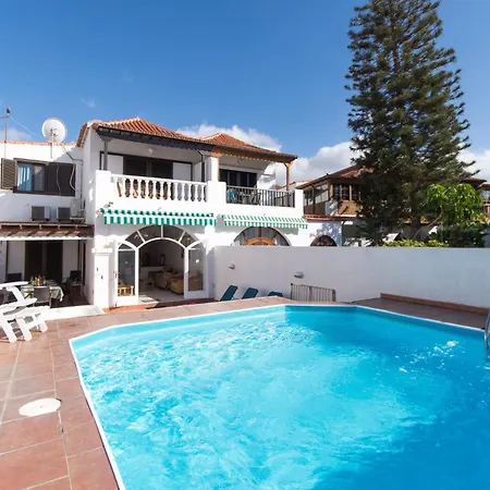 Villa In Americas Private Pool