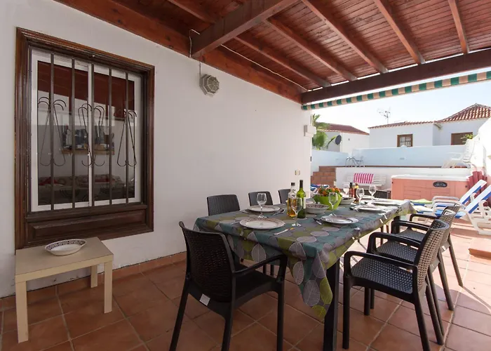 In Americas Private Pool Hot Tub *